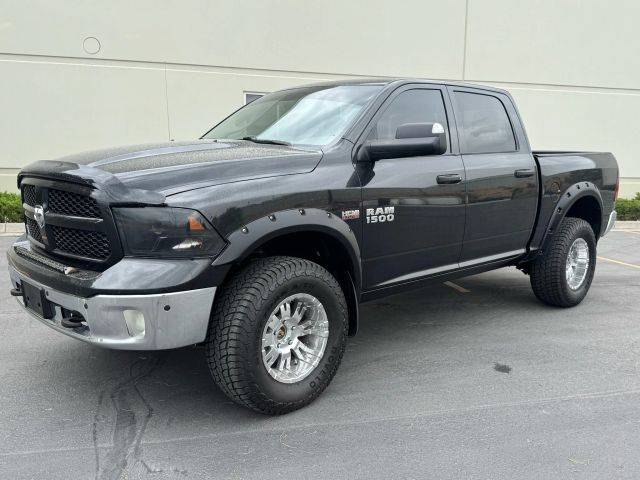 2017 Ram 1500 SLT 4WD photo