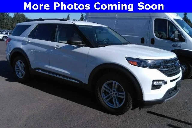 2022 Ford Explorer XLT 4WD photo