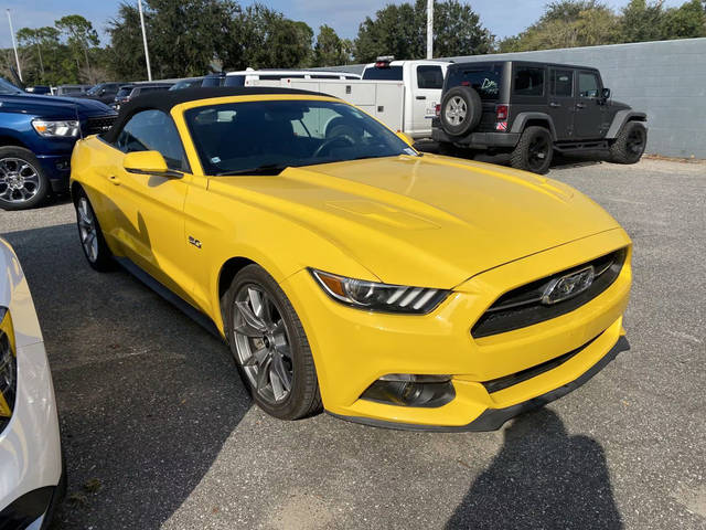 2015 Ford Mustang GT Premium RWD photo