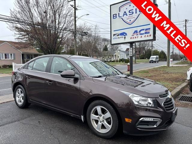 2015 Chevrolet Cruze LT FWD photo