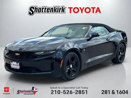 2023 Chevrolet Camaro 1LT RWD photo