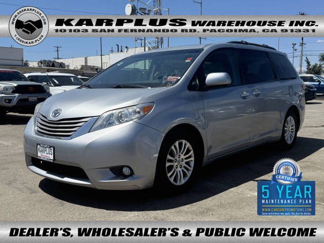 2015 Toyota Sienna XLE FWD photo