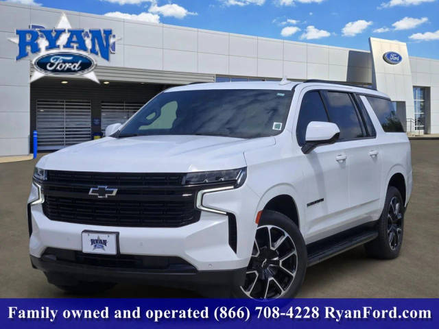 2023 Chevrolet Suburban RST 4WD photo