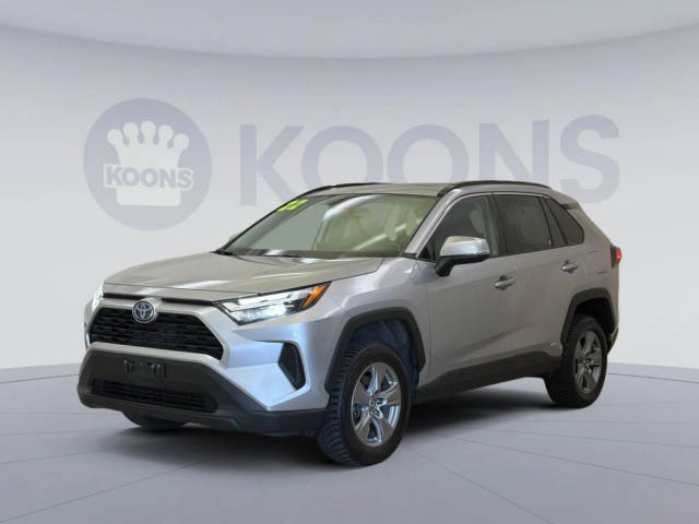 2022 Toyota RAV4 Hybrid XLE AWD photo