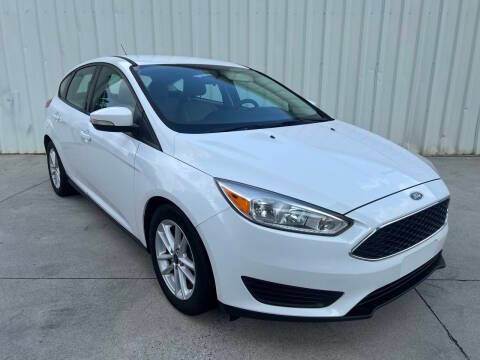 2017 Ford Focus SE FWD photo