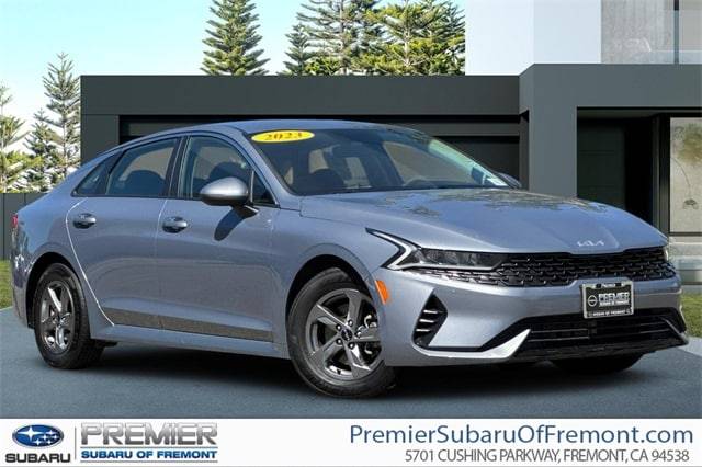 2023 Kia K5 LXS FWD photo