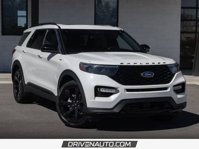 2023 Ford Explorer ST-Line 4WD photo