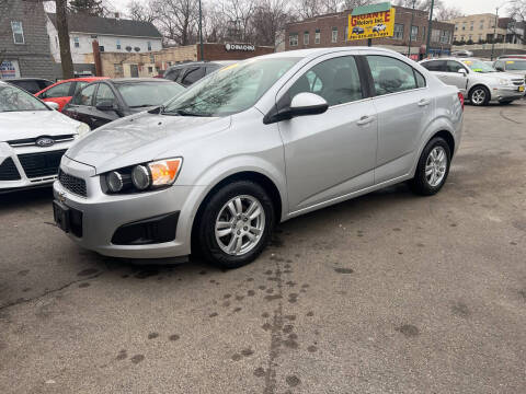 2015 Chevrolet Sonic LT FWD photo