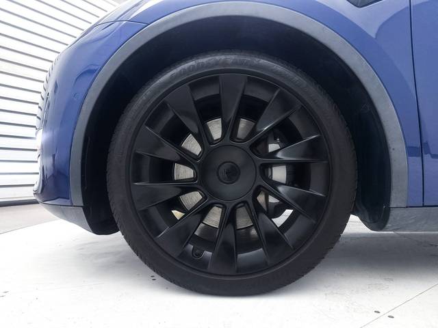 2021 Tesla Model Y Long Range AWD photo