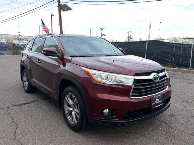 2015 Toyota Highlander XLE AWD photo