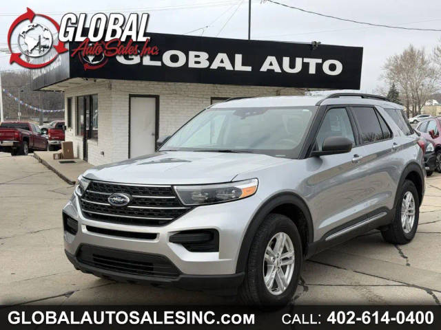2023 Ford Explorer XLT 4WD photo