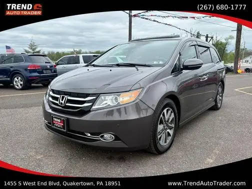 2015 Honda Odyssey Touring FWD photo