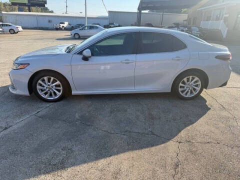 2023 Toyota Camry LE FWD photo