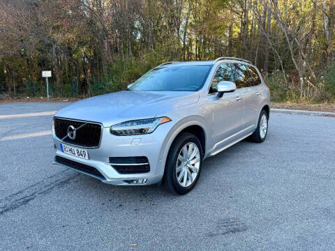 2018 Volvo XC90 Momentum AWD photo