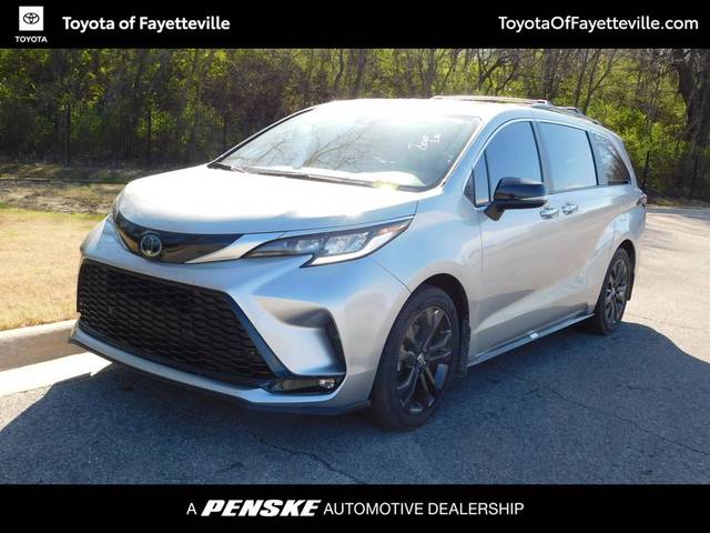 2023 Toyota Sienna XSE 25th Anniversary FWD photo
