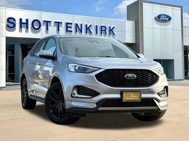 2022 Ford Edge ST-Line AWD photo