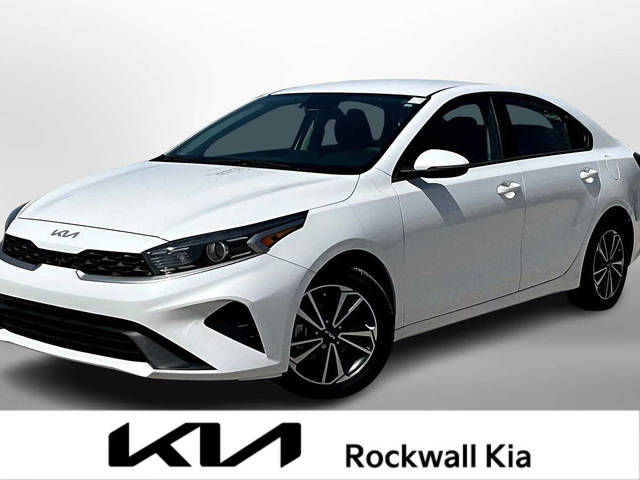 2022 Kia Forte LXS FWD photo
