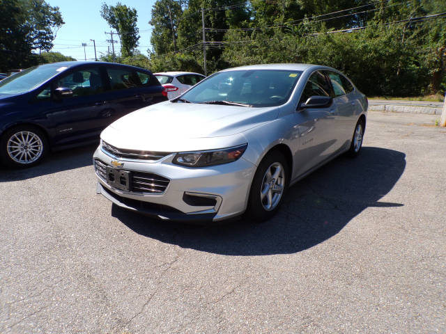 2017 Chevrolet Malibu LS FWD photo