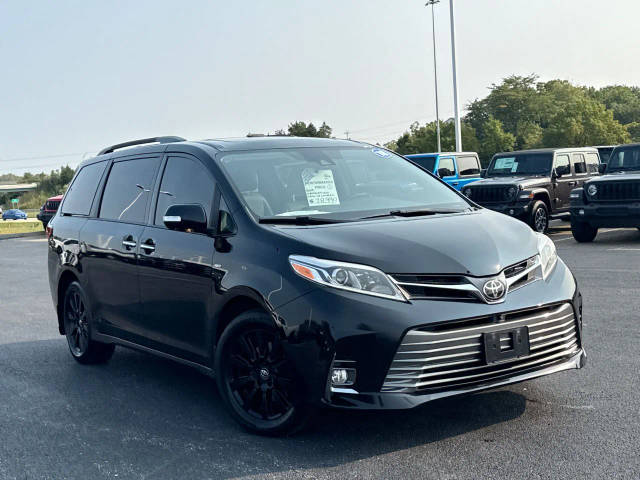 2018 Toyota Sienna Limited AWD photo