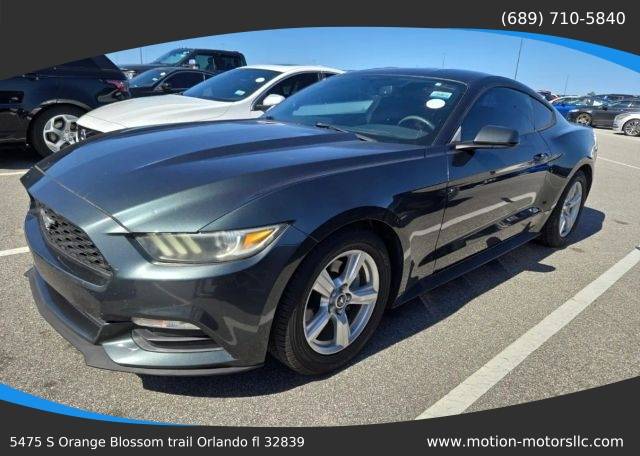 2015 Ford Mustang V6 RWD photo