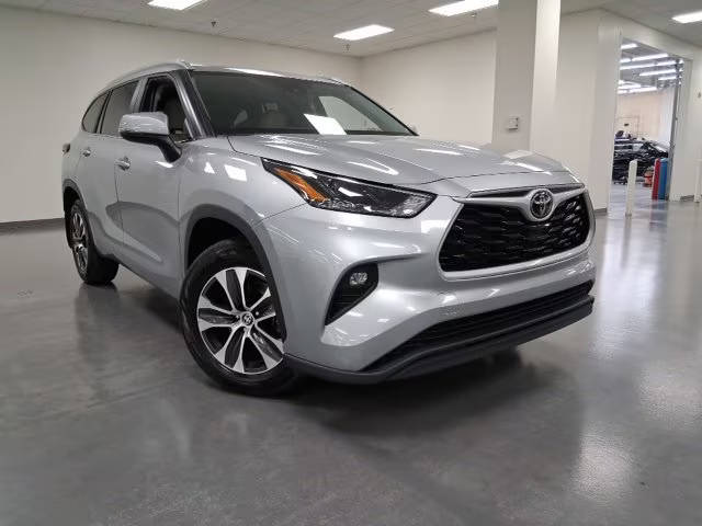 2023 Toyota Highlander XLE AWD photo