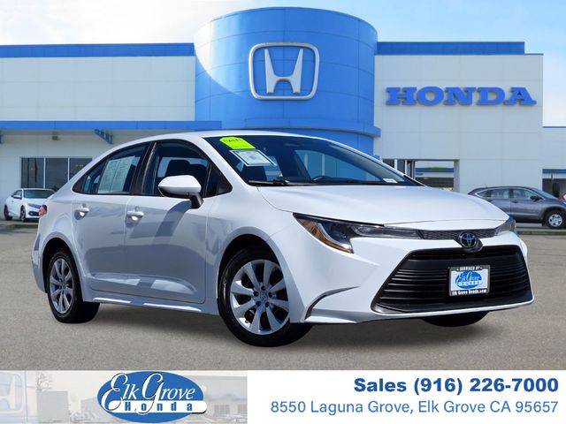 2023 Toyota Corolla LE FWD photo