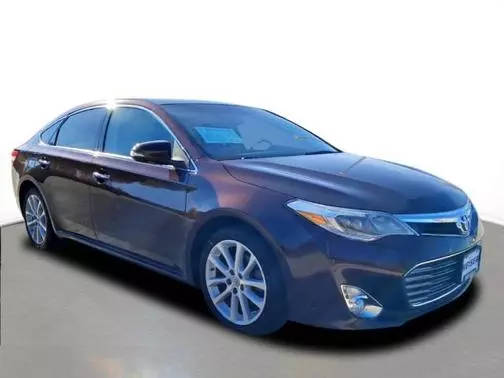 2015 Toyota Avalon Limited FWD photo