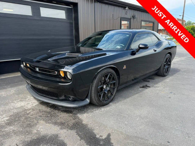 2015 Dodge Challenger R/T Scat Pack RWD photo