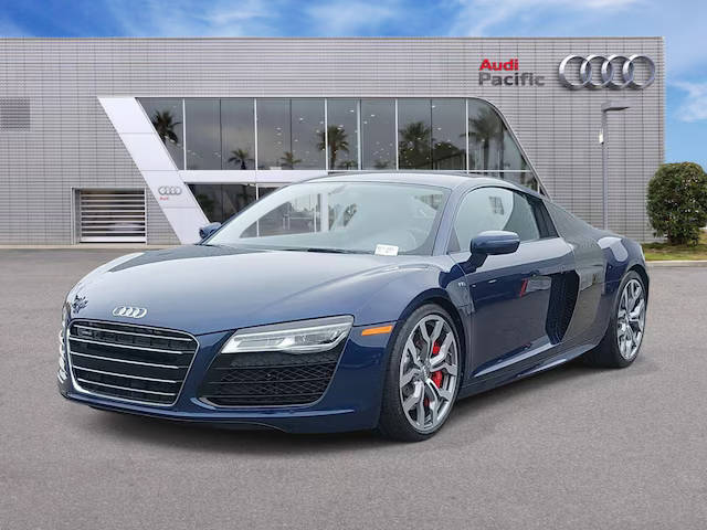 2015 Audi R8 V10 AWD photo