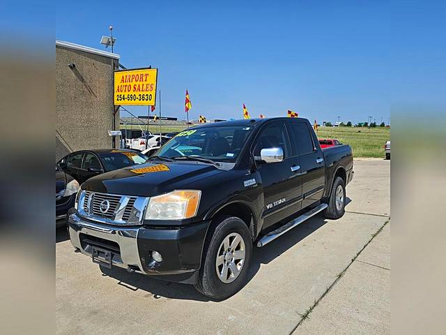 2015 Nissan Titan SV 4WD photo