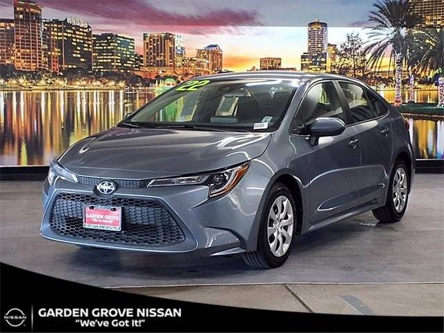 2022 Toyota Corolla LE FWD photo