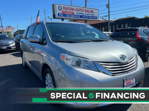 2015 Toyota Sienna Ltd AWD photo