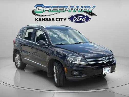 2015 Volkswagen Tiguan SEL AWD photo