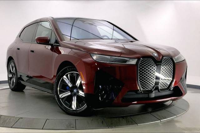 2022 BMW iX xDrive50 AWD photo