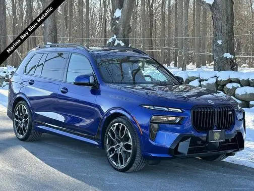 2023 BMW X7 M60i AWD photo