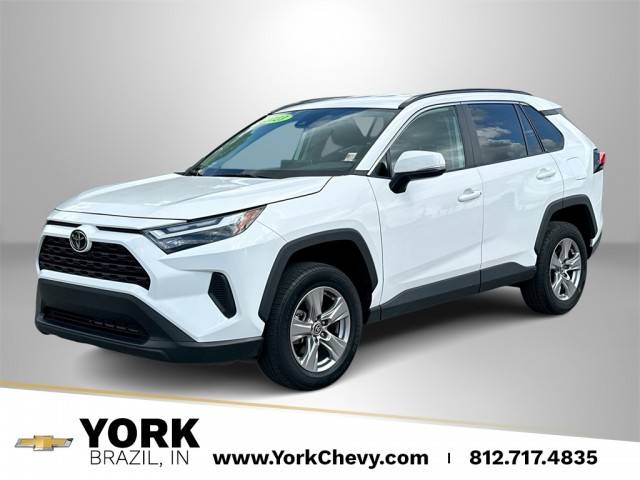 2023 Toyota RAV4 XLE FWD photo