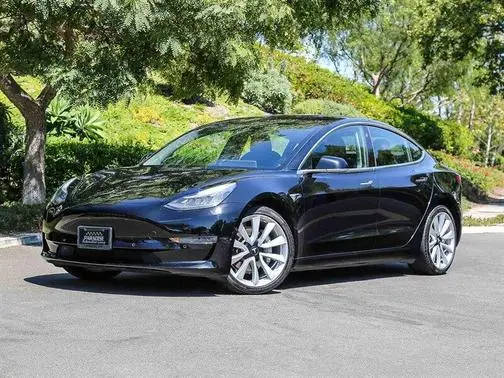 2018 Tesla Model 3 Mid Range Battery RWD photo