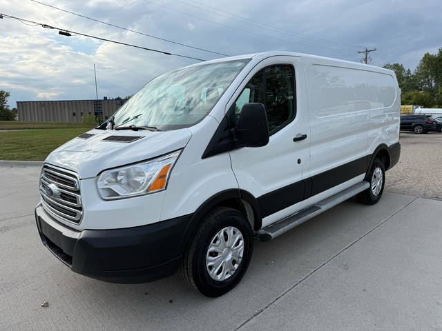 2019 Ford Transit Van  RWD photo