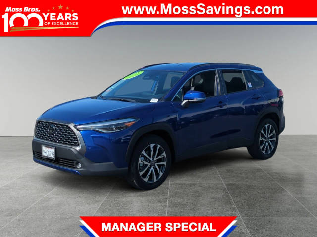 2023 Toyota Corolla Cross XLE FWD photo