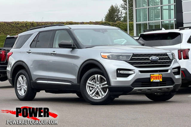 2023 Ford Explorer XLT 4WD photo