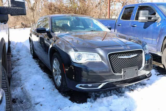 2015 Chrysler 300 Limited AWD photo