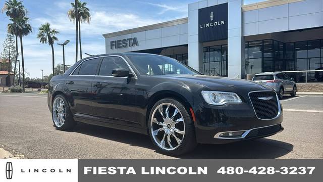 2015 Chrysler 300 Limited RWD photo