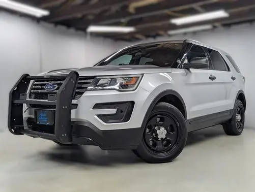 2018 Ford Explorer  AWD photo
