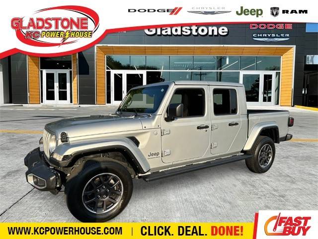 2023 Jeep Gladiator Overland 4WD photo