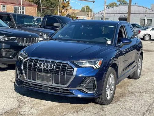 2023 Audi Q3 S line Premium AWD photo