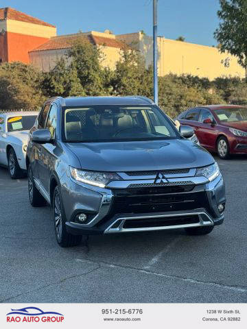 2020 Mitsubishi Outlander SEL FWD photo