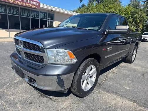 2018 Ram 1500 SLT 4WD photo