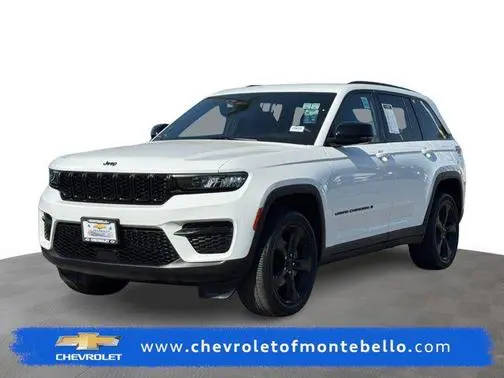 2023 Jeep Grand Cherokee Altitude 4WD photo