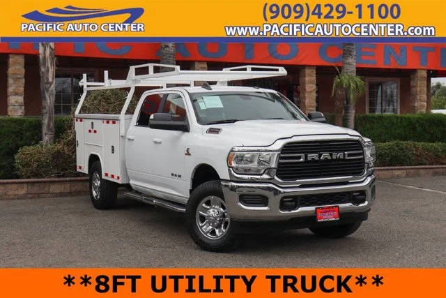 2021 Ram 3500 Big Horn 4WD photo