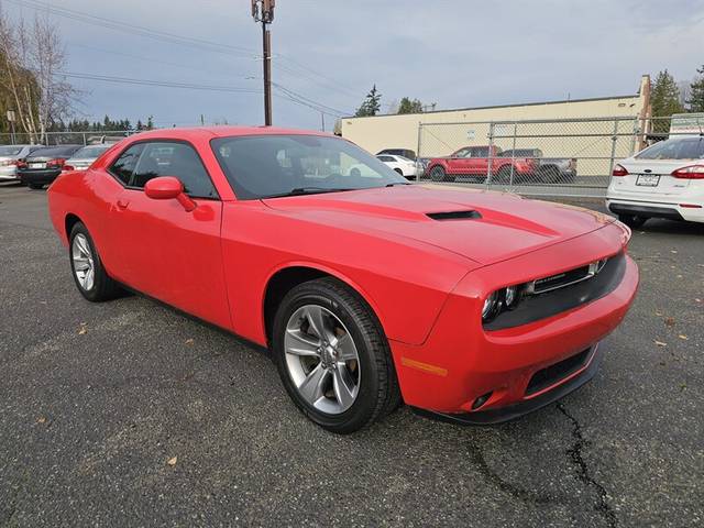 2020 Dodge Challenger SXT RWD photo